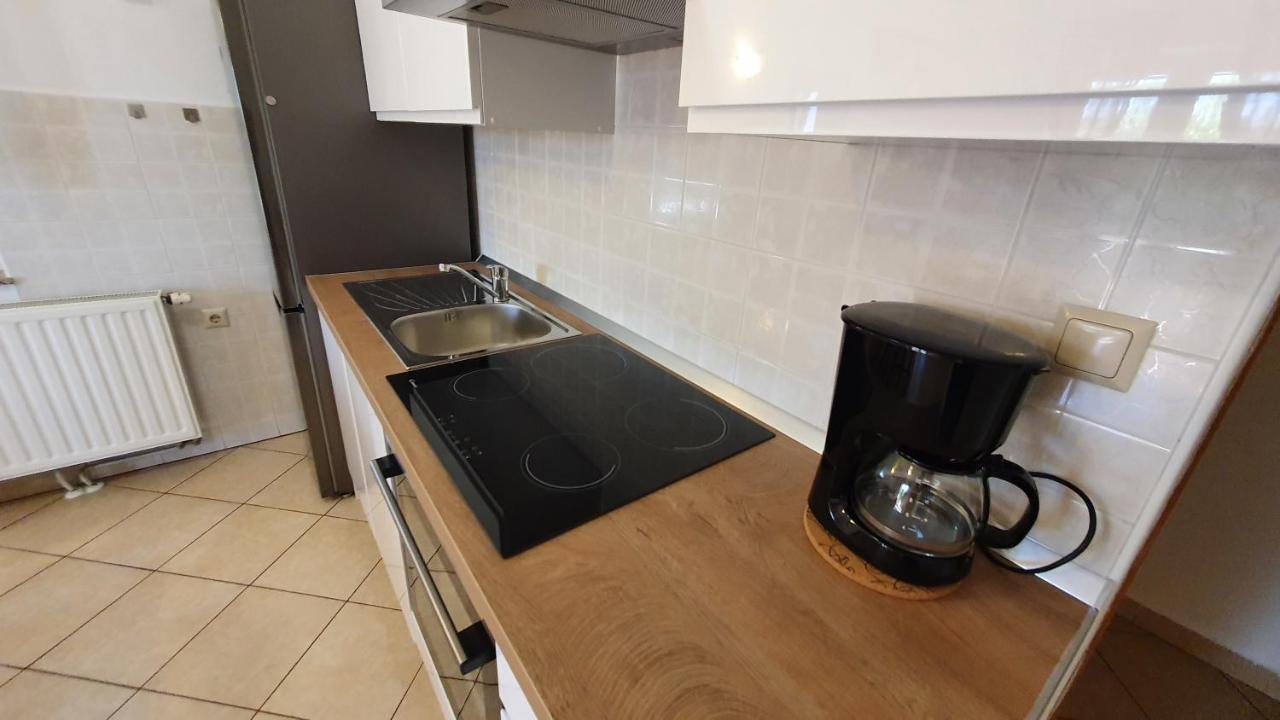 Apartment Nevenka Крк Екстер'єр фото