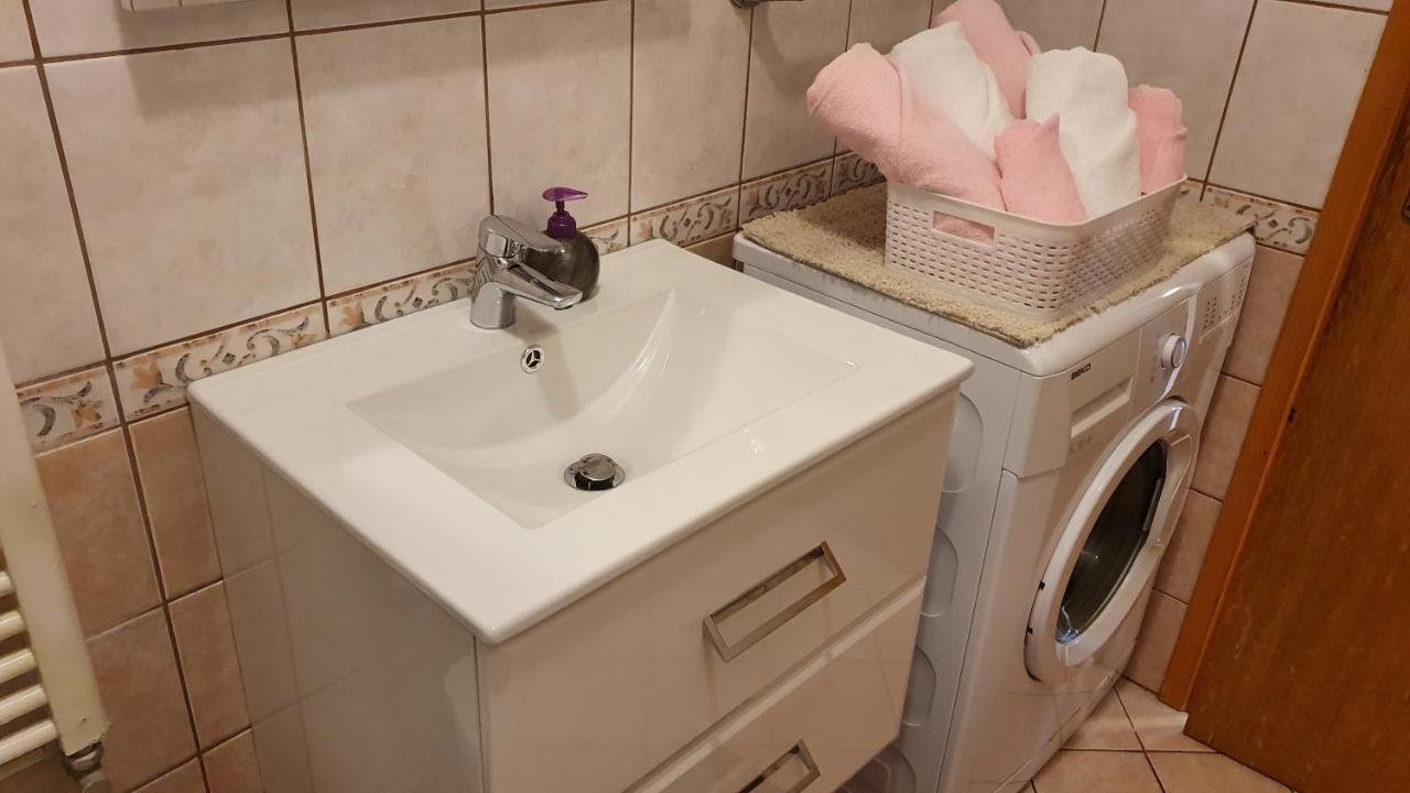 Apartment Nevenka Крк Екстер'єр фото